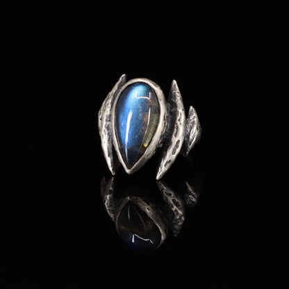 Lestat Ring (Grey Moonstone and Labradorite)