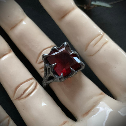 The Dark Embrace Ring - (Garnet and Onyx versions)