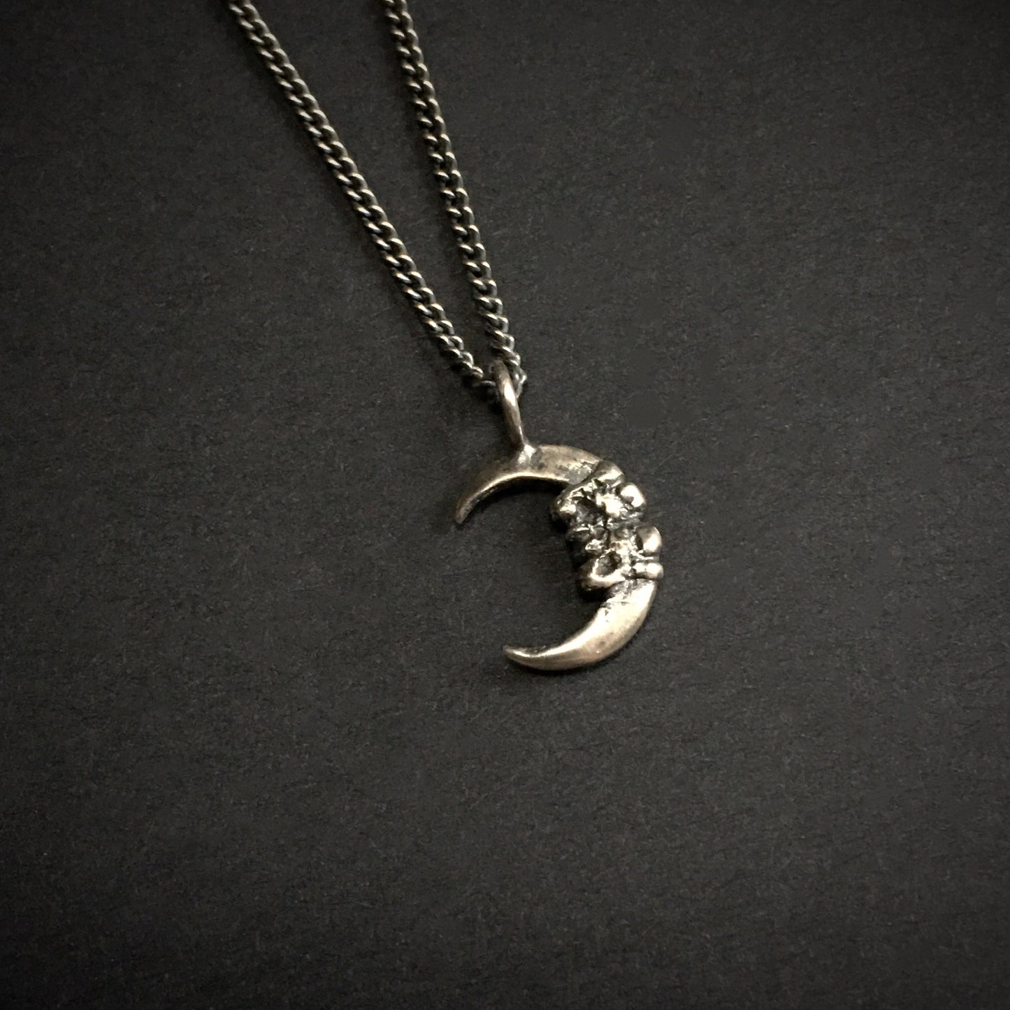 La Petite Lune Pendant