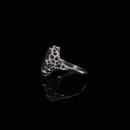 Aphrodite Ring (Grey Moonstone and Onyx)